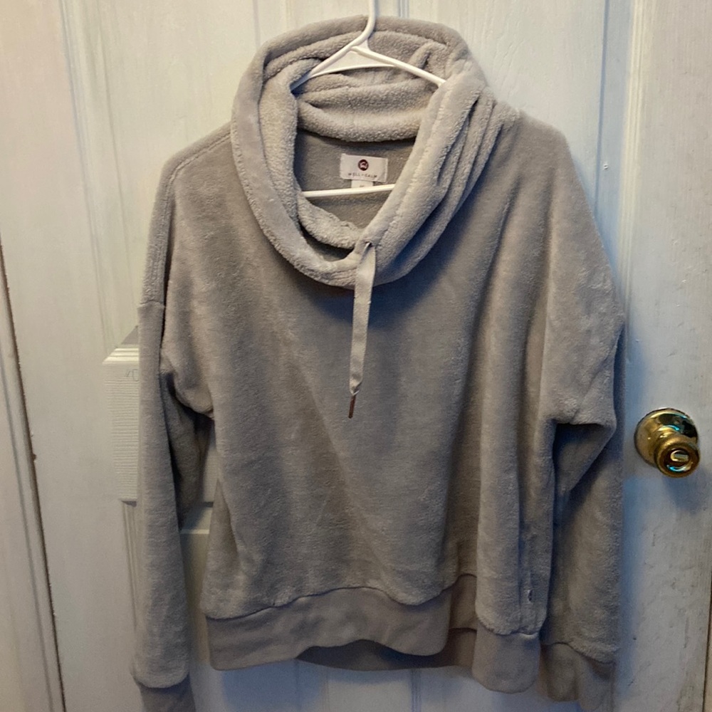 Well + Clam pullover